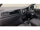 Volkswagen T-Roc Image 2