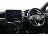 Volkswagen T-Roc Image 2