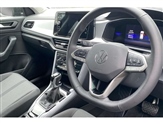 Volkswagen T-Roc Image 2