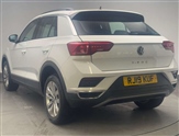 Volkswagen T-Roc Image 3