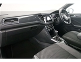 Volkswagen T-Roc Image 2