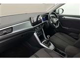 Volkswagen T-Roc Image 2