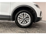 Volkswagen T-Roc Image 5