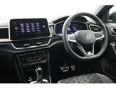 Volkswagen T-Roc Image 2
