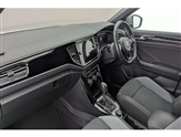 Volkswagen T-Roc Image 2