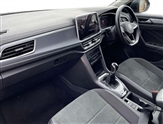 Volkswagen T-Roc Image 2