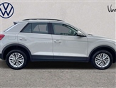 Volkswagen T-Roc Image 5