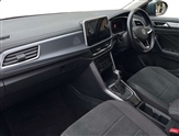 Volkswagen T-Roc Image 2