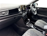 Volkswagen T-Roc Image 2