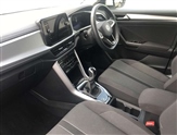 Volkswagen T-Roc Image 2