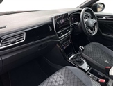 Volkswagen T-Roc Image 2
