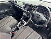 Volkswagen T-Roc Image 6