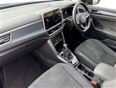 Volkswagen T-Roc Image 2