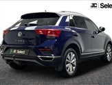 Volkswagen T-Roc Image 2