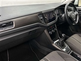 Volkswagen T-Roc Image 6