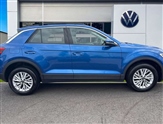 Volkswagen T-Roc Image 3
