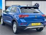 Volkswagen T-Roc Image 2
