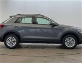 Volkswagen T-Roc Image 4