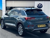 Volkswagen T-Roc Image 2