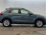 Volkswagen T-Roc Image 4