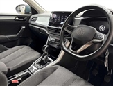 Volkswagen T-Roc Image 6