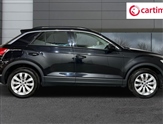 Volkswagen T-Roc Image 2