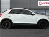 Volkswagen T-Roc Image 2