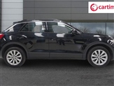 Volkswagen T-Roc Image 2