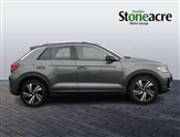Volkswagen T-Roc Image 2