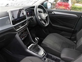 Volkswagen T-Roc Image 2