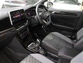 Volkswagen T-Roc Image 2