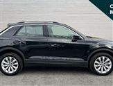 Volkswagen T-Roc Image 2