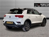 Volkswagen T-Roc Image 3