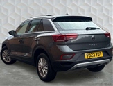 Volkswagen T-Roc Image 3