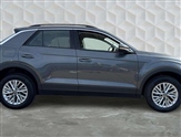 Volkswagen T-Roc Image 4