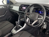 Volkswagen T-Roc Image 6