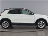 Volkswagen T-Roc Image 4