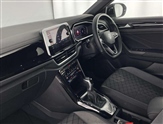 Volkswagen T-Roc Image 2