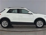 Volkswagen T-Roc Image 4