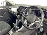 Volkswagen T-Roc Image 6