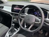 Volkswagen T-Roc Image 6