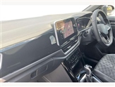 Volkswagen T-Roc Image 2