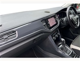 Volkswagen T-Roc Image 2
