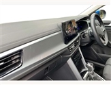 Volkswagen T-Roc Image 2
