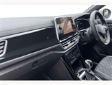 Volkswagen T-Roc Image 2