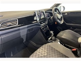 Volkswagen T-Roc Image 2