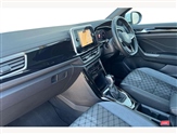 Volkswagen T-Roc Image 2