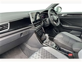 Volkswagen T-Roc Image 2
