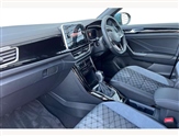 Volkswagen T-Roc Image 2