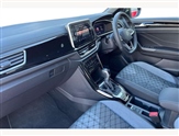 Volkswagen T-Roc Image 2
